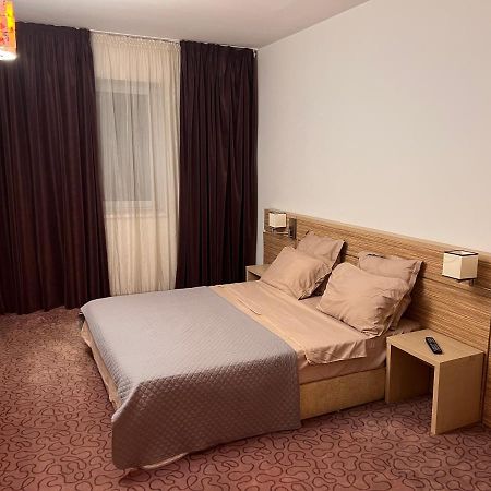 Residence Rin Grand Vitan Bucarest Esterno foto